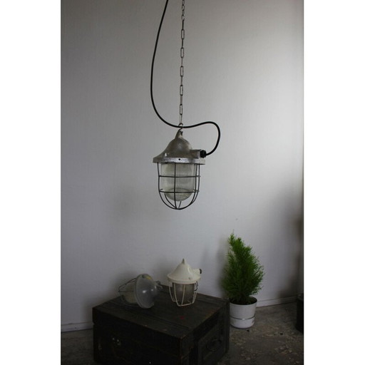 Vintage industriële lamp model C-100 van Polam Gdansk, 1960