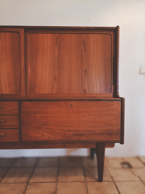 Image 1 of Vintage highboard Dressoir