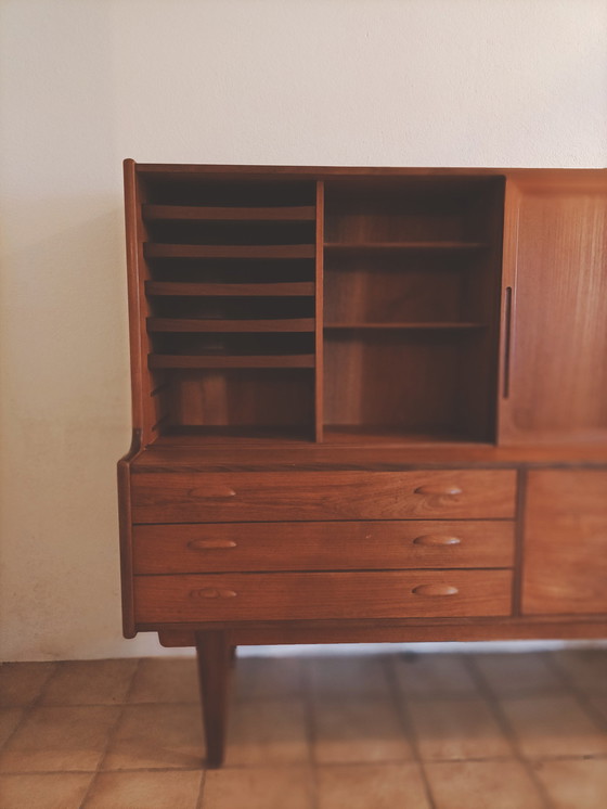 Image 1 of Vintage highboard Dressoir