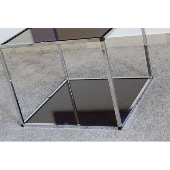 Image 1 of Vintage bijzettafel van verchroomd metaal en rookglas, Italië 1970