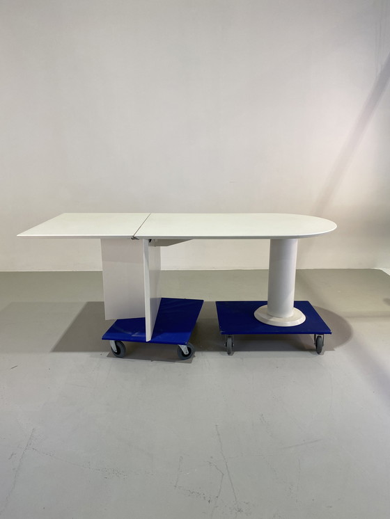 Image 1 of Post moderne uitschuifbare eettafel