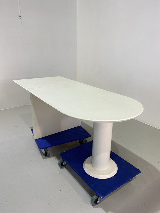 Image 1 of Post moderne uitschuifbare eettafel