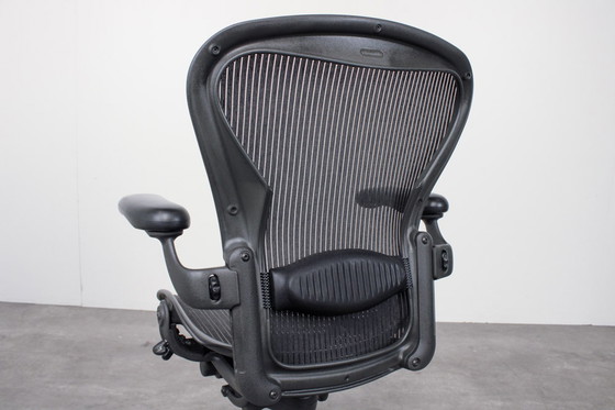 Image 1 of Herman Miller Aeron bureaustoel