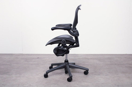 Image 1 of Herman Miller Aeron bureaustoel