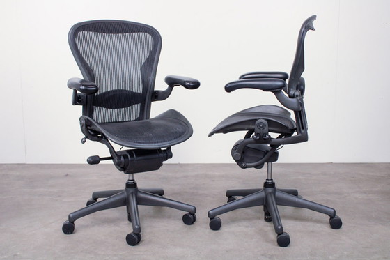 Image 1 of Herman Miller Aeron bureaustoel