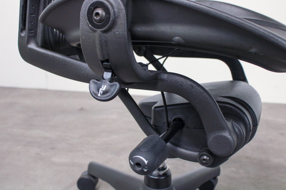 Image 1 of Herman Miller Aeron bureaustoel