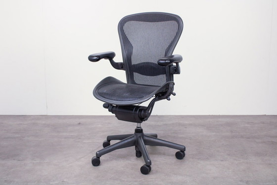 Image 1 of Herman Miller Aeron bureaustoel