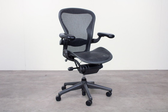 Image 1 of Herman Miller Aeron bureaustoel