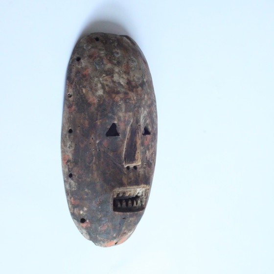 Image 1 of Nsembu masker, Kumu, Ituri-woudstammen Congo