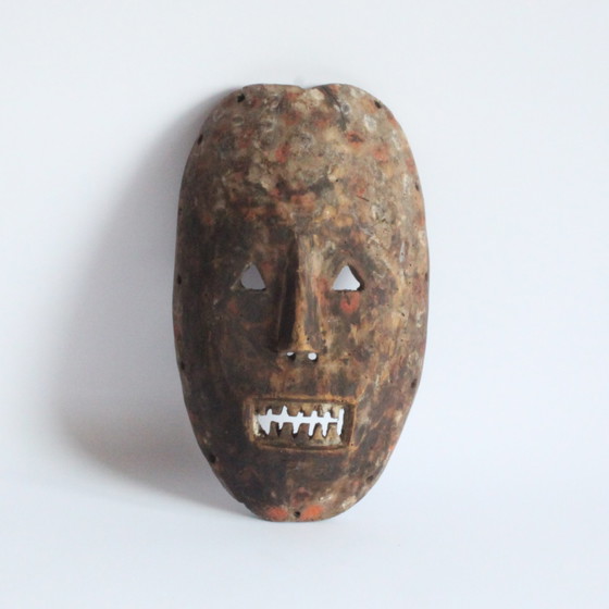 Image 1 of Nsembu masker, Kumu, Ituri-woudstammen Congo