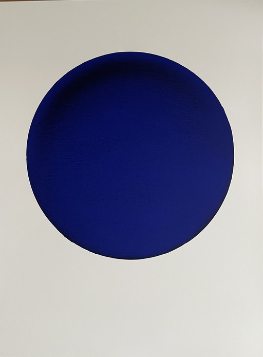 Yves Klein (1928-1962), Disque Bleu, Ikb 54, 1957, Copyright Vg Bild-Kunst, Bonn 1997, Gedrukt in Duitsland