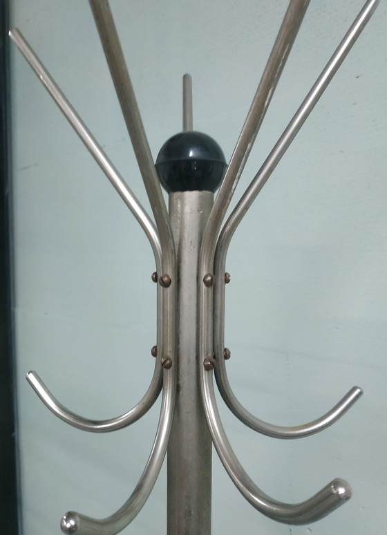 Image 1 of Vintage Industriële Metalen Chromen Kapstok (2 Stuks/Kleuren Aanwezig)