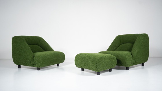 Image 1 of Hedendaags paar fauteuils met voetenbank, groene bekleding, Italië