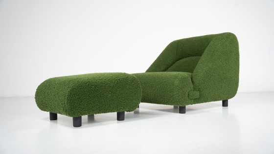 Image 1 of Hedendaags paar fauteuils met voetenbank, groene bekleding, Italië