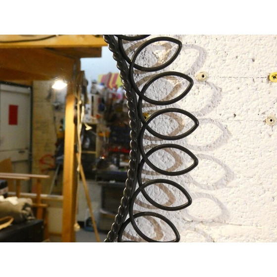 Image 1 of Vintage zwart gelakte metalen ronde spiegel, 1950