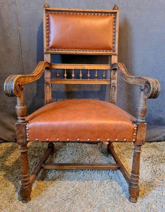 Image 1 of Eiken fauteuil