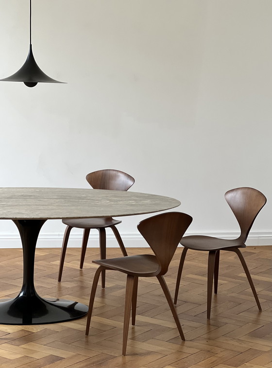 Image 1 of Knoll International Saarinen Tulp Travertino Zilver Speciale Editie