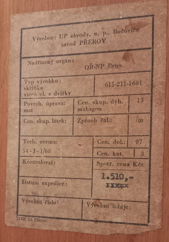 Image 1 of Tsjecho-Slowaakse garderobe van F. Mezulanik voor Up Závody, 1960S