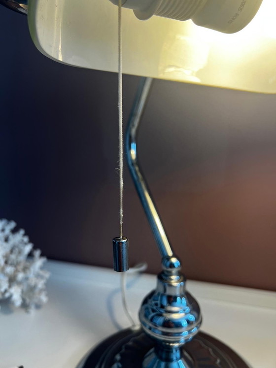 Image 1 of Bankierslamp Notarislamp Wit Opaline Glas En Chroom