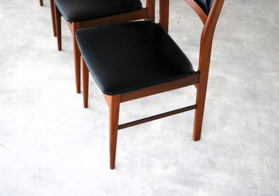 Image 1 of 4X Vintage Zweedse Eetkamerstoelen