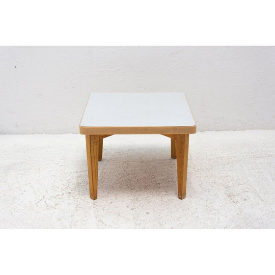 Image 1 of Mid century bijzettafeltje van formica en beukenhout, Tsjecho-Slowakije 1960