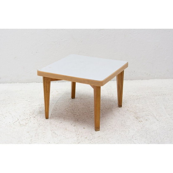 Image 1 of Mid century bijzettafeltje van formica en beukenhout, Tsjecho-Slowakije 1960