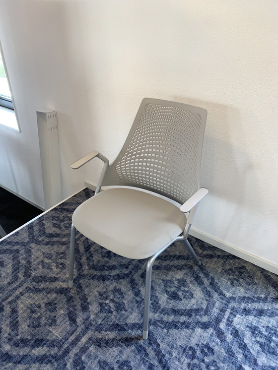 Image 1 of Herman Miller Sayl design stoel showroom model