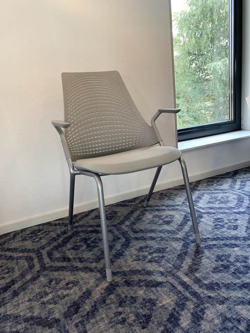 Herman Miller Sayl design stoel showroom model