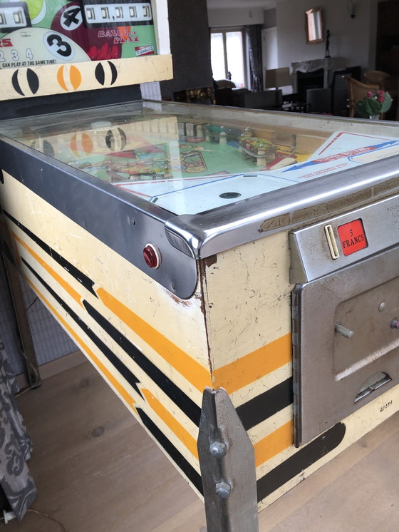 Image 1 of Pinball machine Hot Shot 1973 Gottlieb