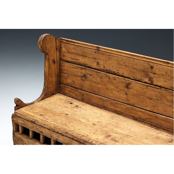 Image 1 of Vintage houten 3-zitsbank uit Haute-Savoie, Frankrijk