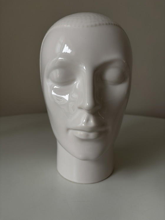 Image 1 of Vintage Glazen Display/Etalage Hoofden Voor Koptelefoon Of Hoeden Jaren 80