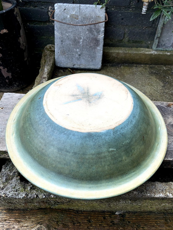 Image 1 of Grote Groene Majolica Schaal | Reliëf Romulus En Remus