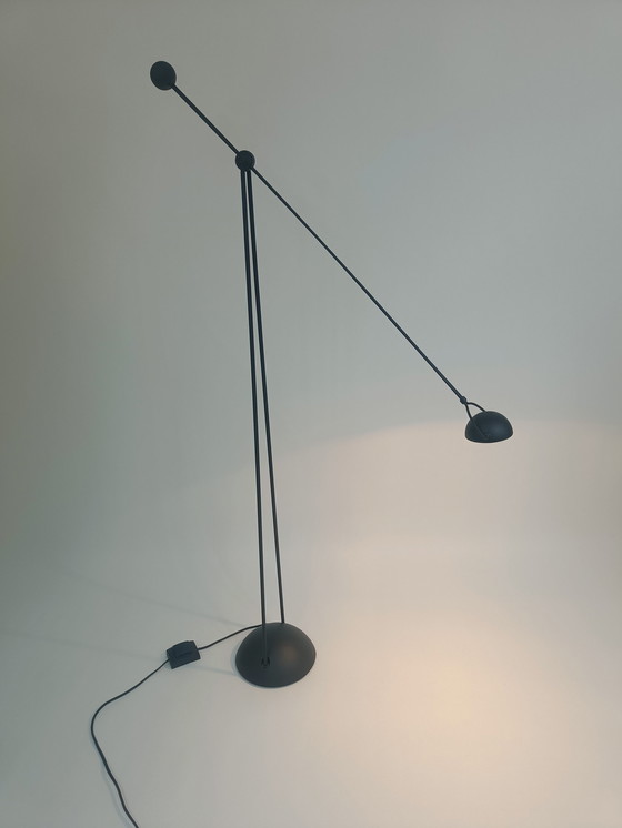 Image 1 of Italiaanse design vloerlamp Jaren 80