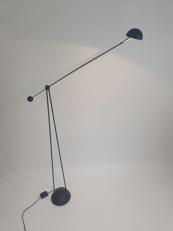 Image 1 of Italiaanse design vloerlamp Jaren 80