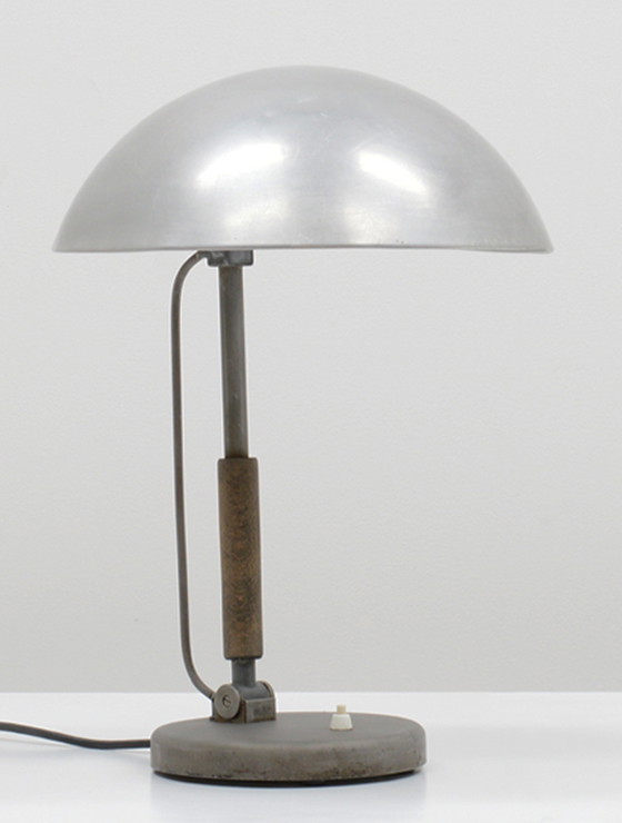 Image 1 of Schanzenbach und Co bureaulamp van Karl Trabert