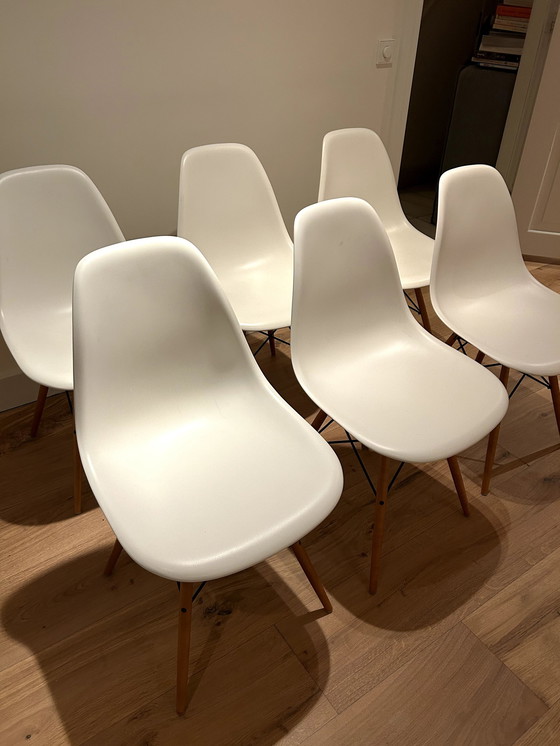 Image 1 of 6x Vitra Eames Stoelen - Eames Plastic