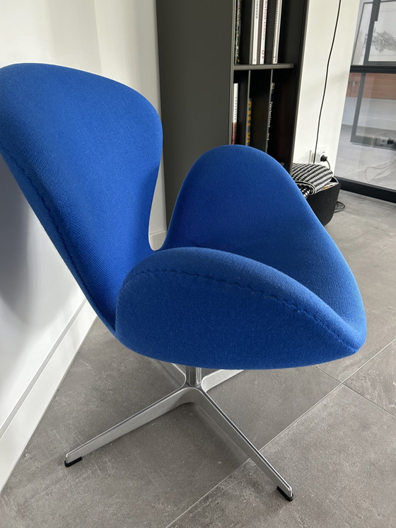 Image 1 of Swan Chair Arne Jacobsen Voor Fritz Hansen 2008