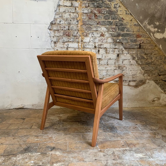 Image 1 of lucht van Scandinavische fauteuil in hout en mosterdgele corduroy stof, jaren 1960-70