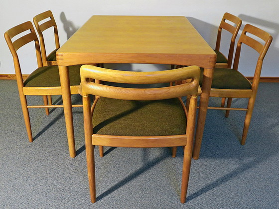Image 1 of Vintage eetkamerset, licht eiken, ontwerp H. W. Klein voor Bramin, Denemarken 1960