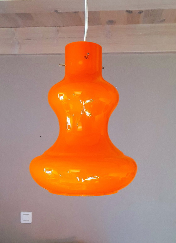 Image 1 of Hanglamp in oranje opaline, Massimo Vignelli 1970.