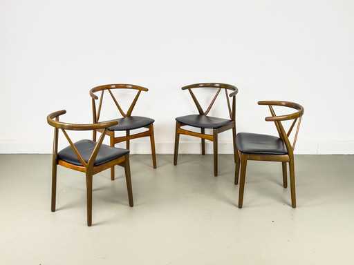 Mod. 255 Eetkamerstoelen Door Henning Kjaernulf Voor Bruno Hansen, 1960S, Set Van 4