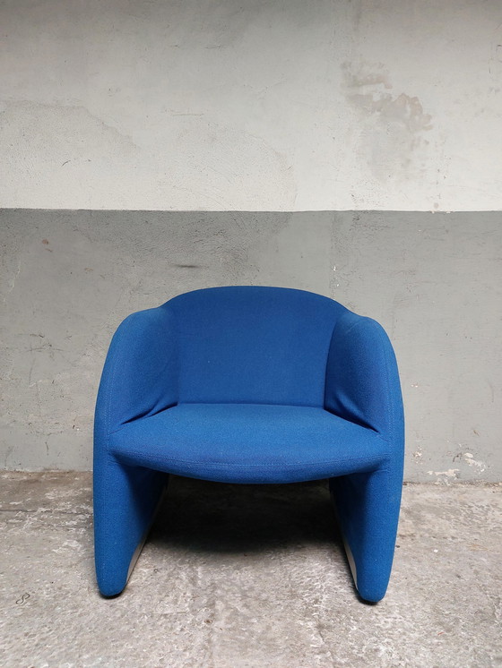 Image 1 of Blue Artifort Ben Armchair