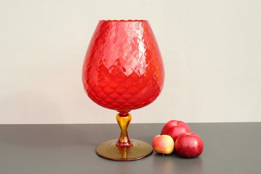 Grote robijnrode glazen vaas, Mid Century