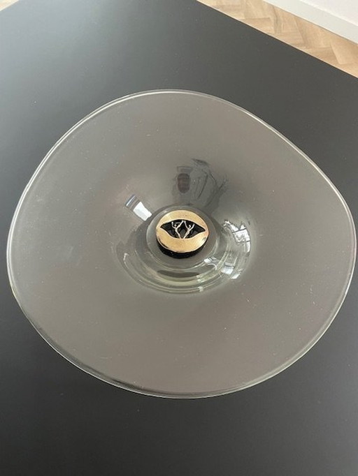 Glazen Design Schaal Met Bronzen Medaillon - Corry Ammerlaan