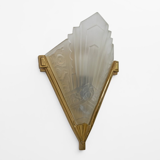Image 1 of Vier Art Deco glazen en messing wandlampen, Frankrijk, 1930S