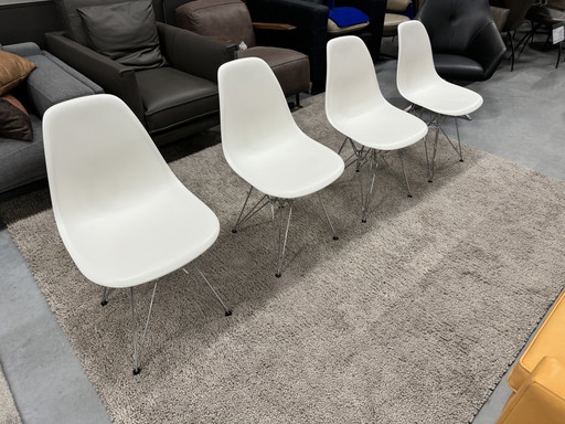 4 Vitra DSR Eetkamerstoel wit