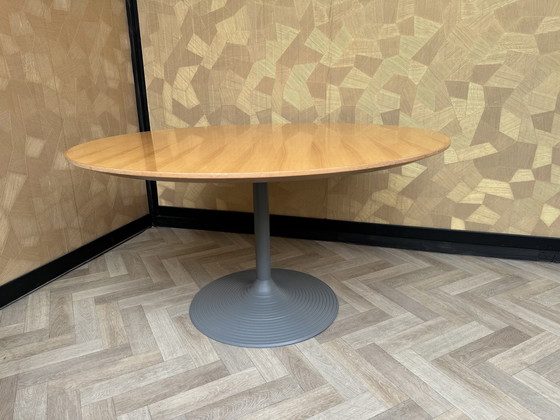 Image 1 of Leolux Ronde Design Tafel 