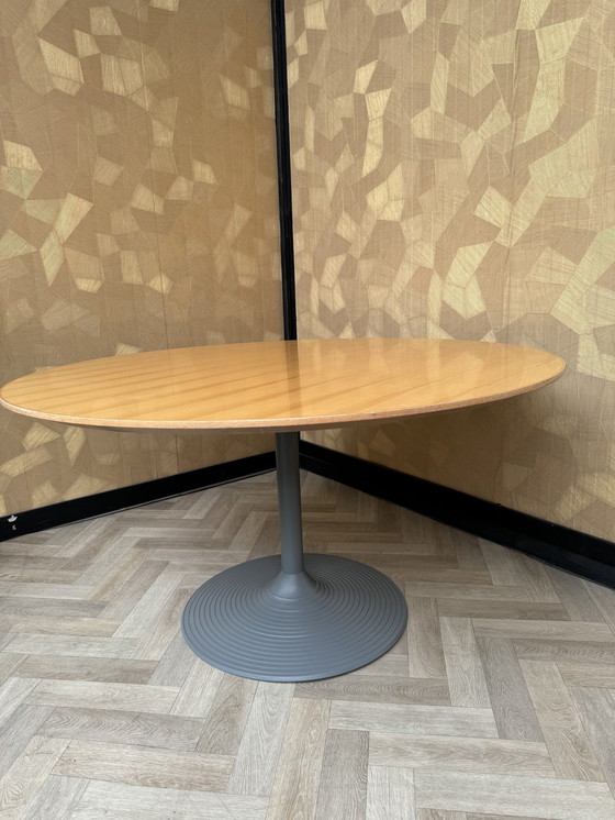 Image 1 of Leolux Ronde Design Tafel 