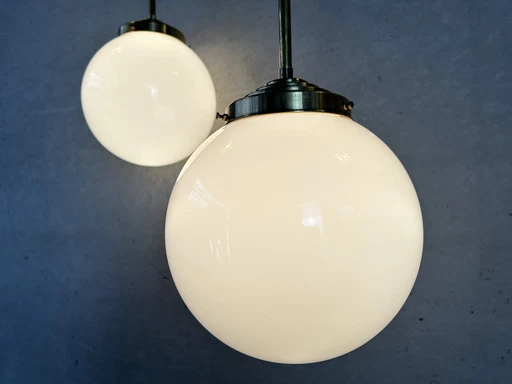 2x art deco hanglamp opaline en messing