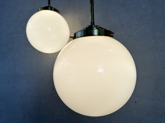 Image 1 of 2x art deco hanglamp opaline en messing